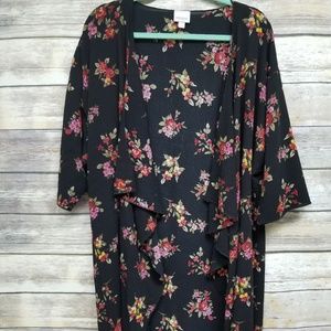 Med LuLaRoe Shirley GUC